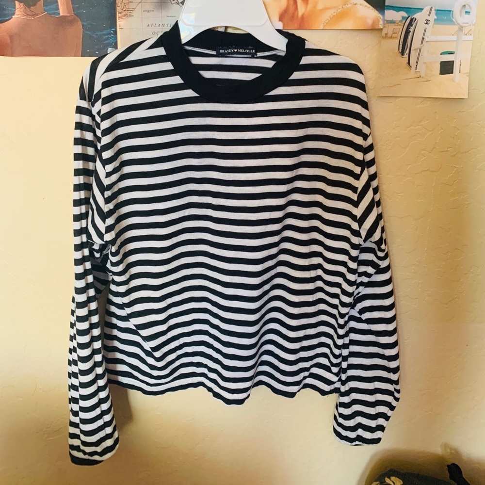 Brandy Melville white & black long sleeve